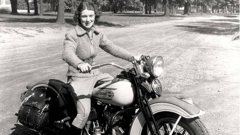 0 Motorcycle Hall of Fame inductee Dot Robinson.jpg