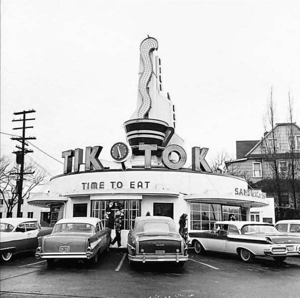 0000000 Tik Tok Drive in Portland, Oregon c1958.jpg