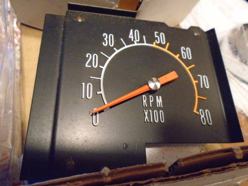 FOR SALE - NOS 68-70 NON RALLYE B-BODY TACHOMETER TACH | For B Bodies