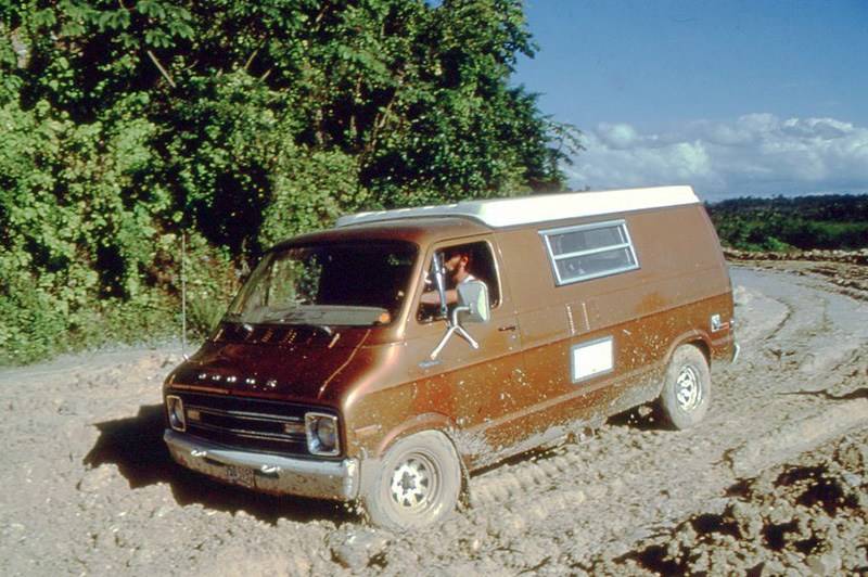 03-Dodge-Van-s2.jpg