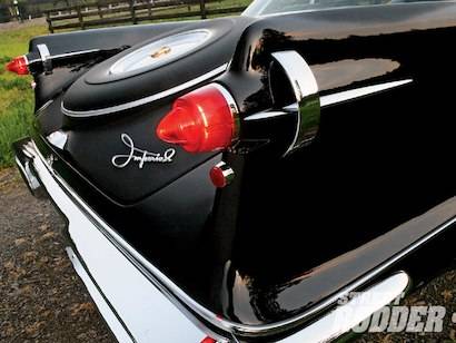 0910sr_09_z-1957_chrysler_imperial_le_baron-taillights.jpg