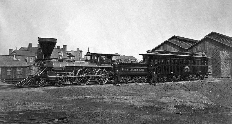 1024px-USMR_Locomotive_W._H._Whiton_and_Lincoln_Presidential_Car.jpg