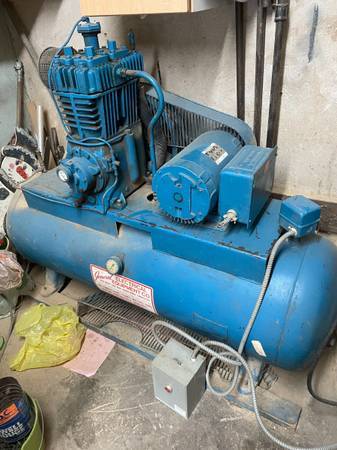 Quincy 2v41c60vc store air compressor