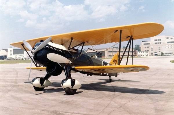 1200px-Curtiss_P-6E_Hawk_071107-F-1234S-004.jpg