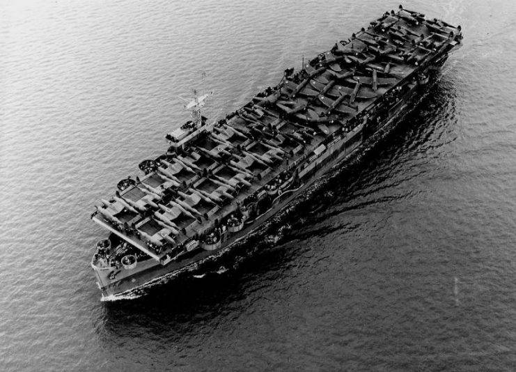 1200px-uss_barnes_cve-20_transporting_p-38s_and_p-47s_1943-741x534.jpg