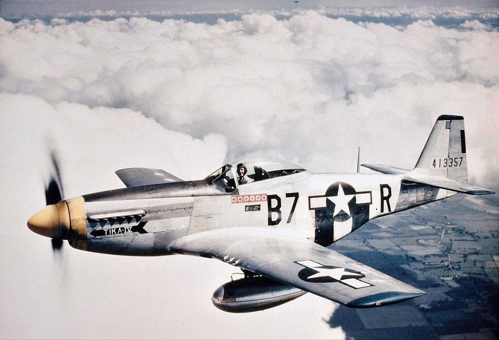 1280px-P-51-361.jpg