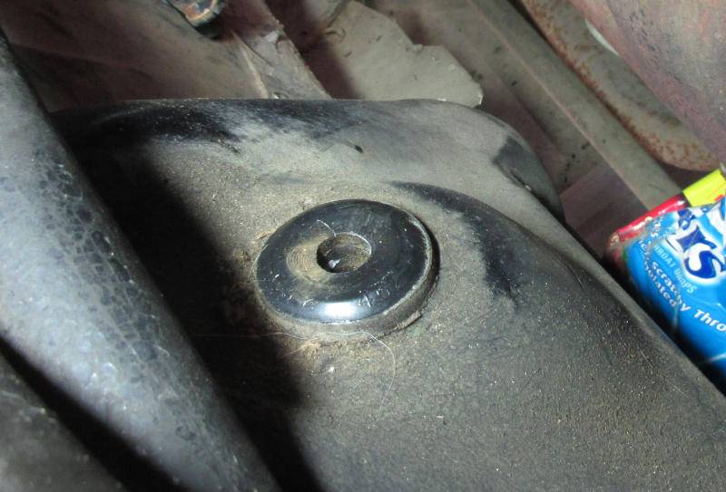 13_shock_bushing_top.JPG