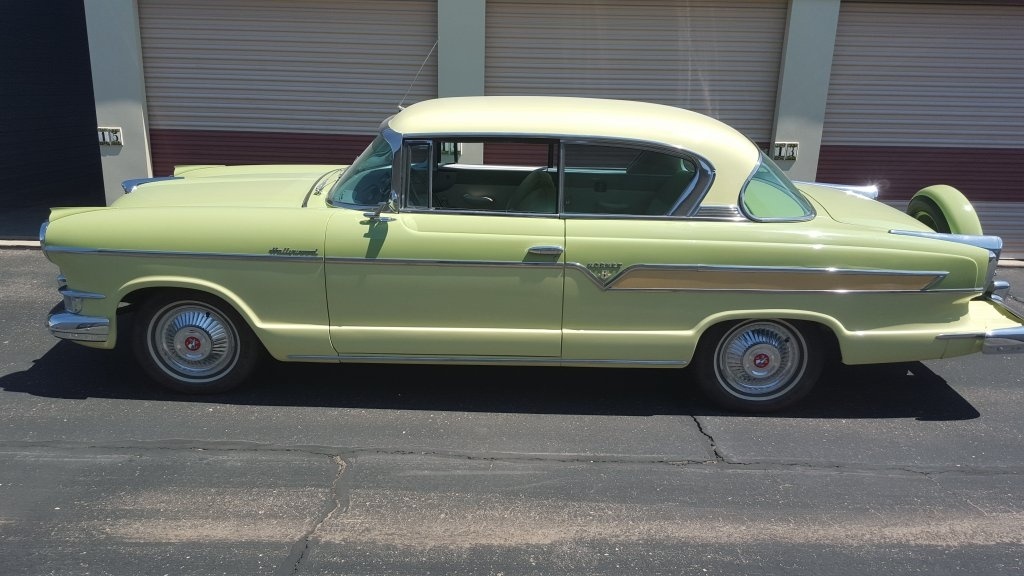 1956 Hudson Hornet.jpg