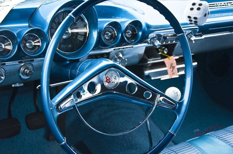 1960-chevrolet-impala-steering-wheel-glenn-gordon.jpg