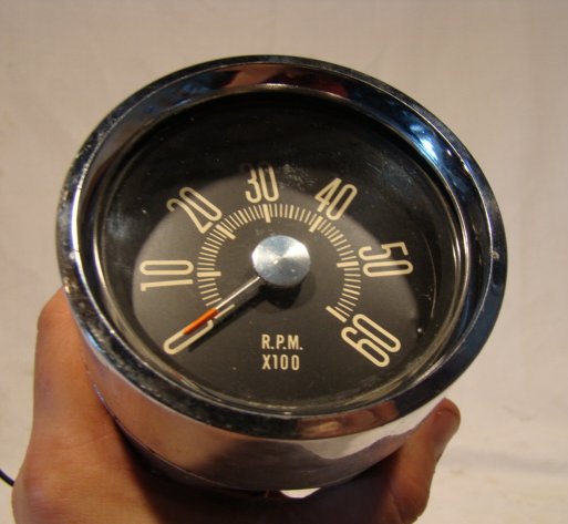 1966-67 console mounted factory tach#2.jpg