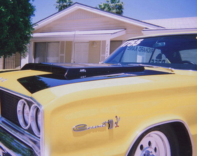 1966 Coronet 500 - front fender and hood scoop- May 2006.jpg