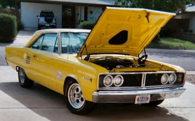 1966 Dodge Coronet 500 in 2005 with American Racing Champ 500 wheels.jpg