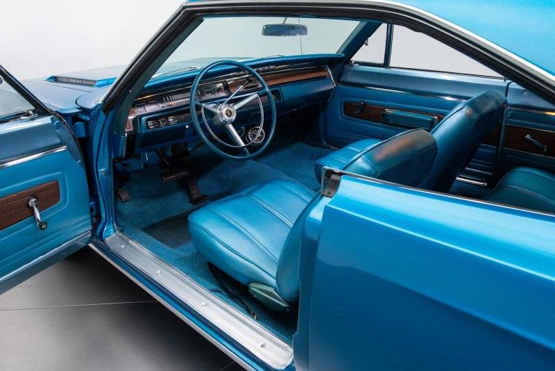 1968 plymouth gtx horn button.jpg