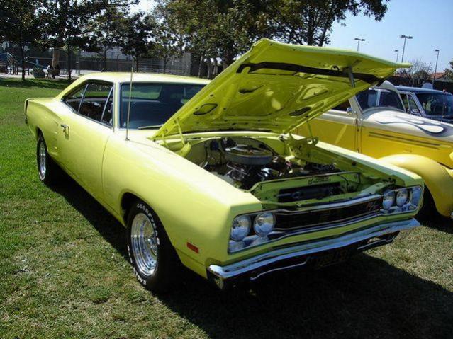 1969 Coronet RT.jpg