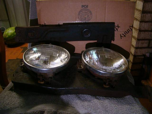 1969 Dodge Charger Headlight Assembly 008.JPG