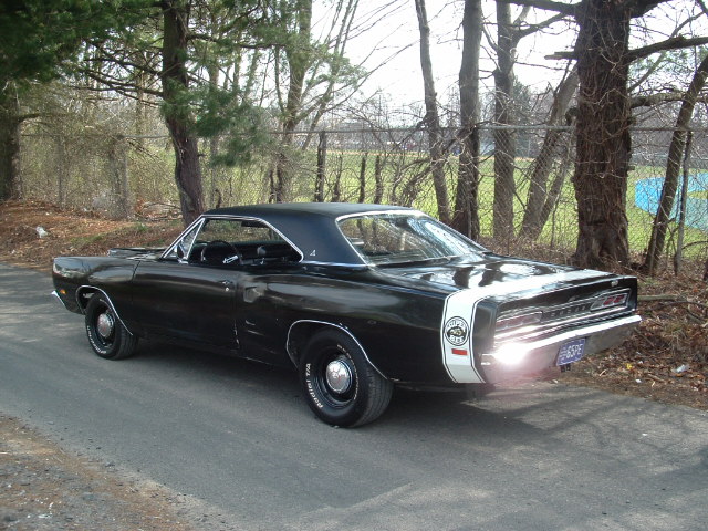 1969_Super_Bee_Triple_Black_135.jpg