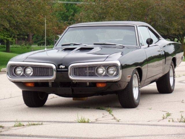 1970-coronet-440-black-beast-ready-for-the-streets-superbee-look-dodge-4.JPG