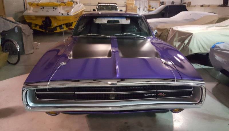 1970-dodge-charger-rt-numbers-matching-plumb-crazy-with-a-440-6-pack-3.jpg