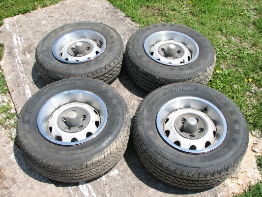 SOLD - 1971 14 inch rallye rims complete centers and trim rings set of4 ...