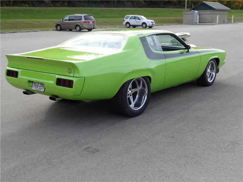 1973-Plymouth-Road-Runner-Custom-440-V8-Sublime-Rear-Side-View[1].jpg