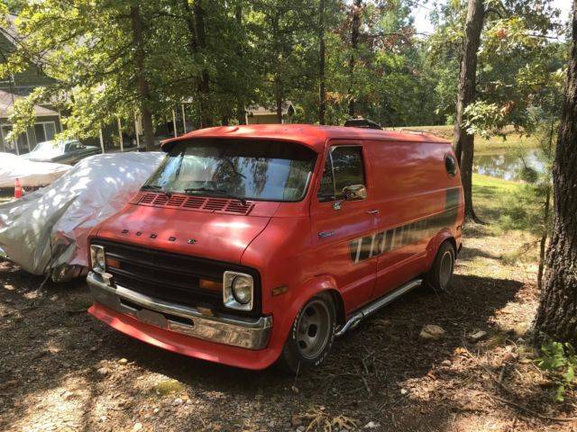 1974-dodge-b100-custom-van-1.jpg