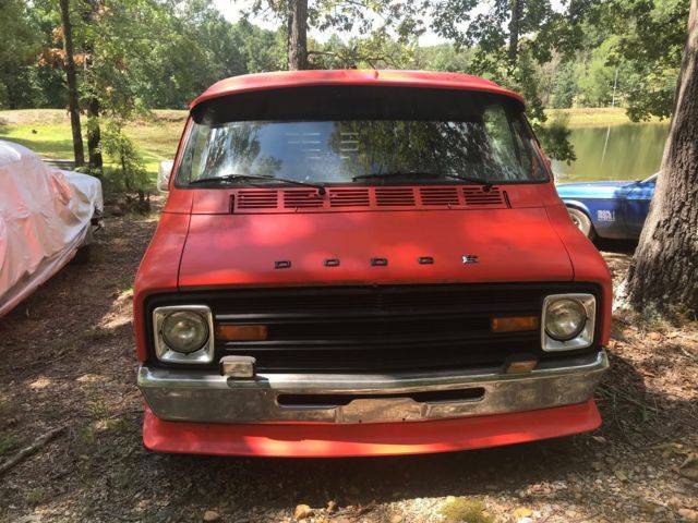 1974-dodge-b100-custom-van-2.jpg