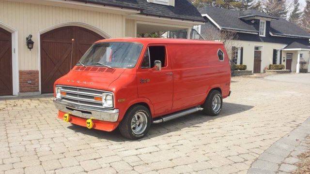 1974-dodge-short-box-california-van-25844-original-miles-1.jpg