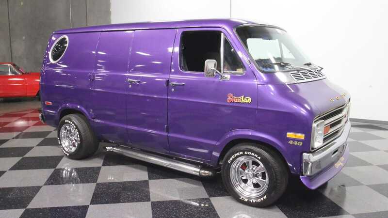 1976-dodge-b-100-crazy-van-will-put-you-in-a-purple-haze.jpg