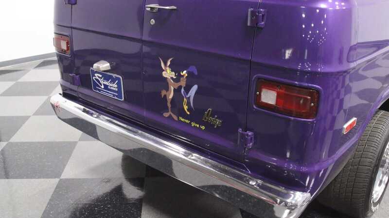 1976-dodge-b-100-crazy-van-will-put-you-in-a-purple-haze.jpg