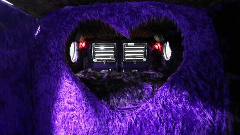 1976-dodge-b-100-crazy-van-will-put-you-in-a-purple-haze.jpg