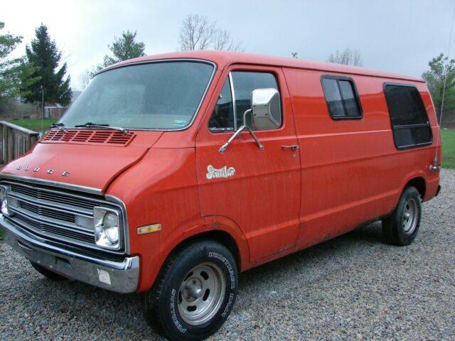 1976-dodge-street-van-shaggin-wagon-boogie-van-1.jpg