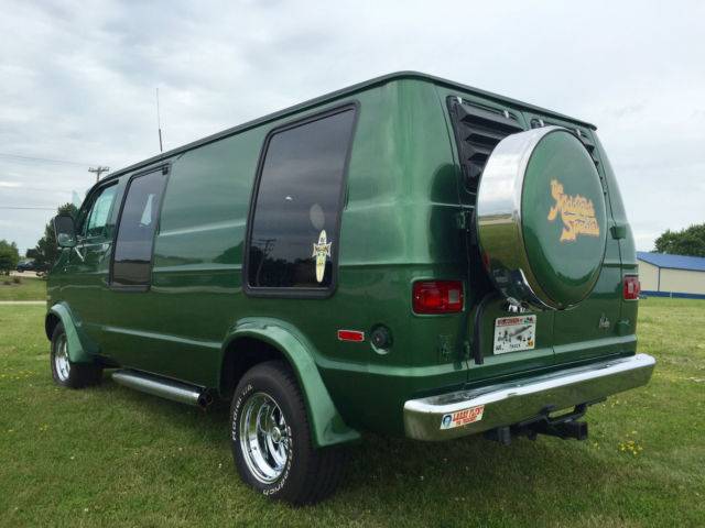 1977-custom-dodge-street-van-tradesman-200-5.jpg