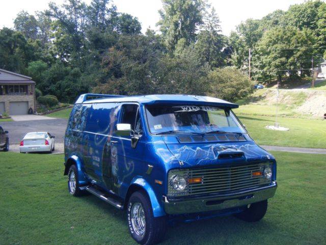 1977-dodge-b20-van-shorty-full-custom-11.jpg