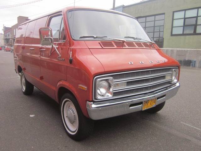 1977-Dodge-Tradesman.jpg