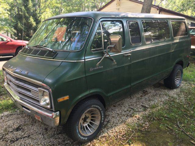 1977-dodge-van-sportsman-royal-b200-not-tradesman-1.jpg