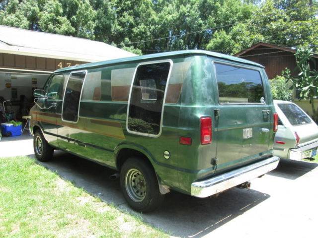 1978-dodge-tradesman-b200-steet-van-custom-van-royal-nice-solid-drive-home-2.jpg