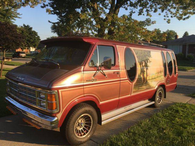 1980-dodge-maxi-van-custom-conversion-vintage-advanced-creations-mural-rare-1.jpg