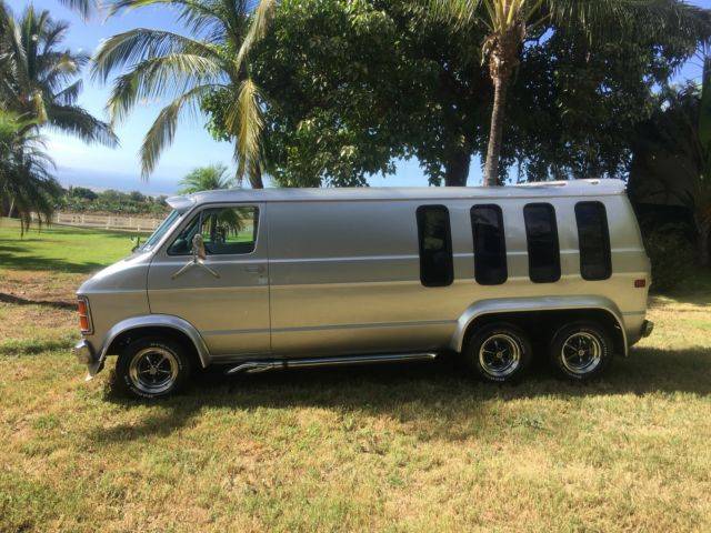 1982-custom-dodge-34-ton-6-wheel-van-1.jpg