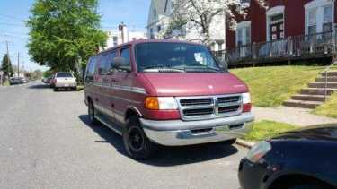 1998-Dodge-Ram%20Van-Red-1345866.jpg