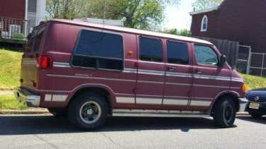 1998-Dodge-Ram%20Van-Red-4410652.jpg