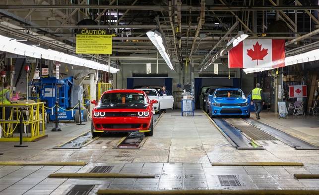 19_Brampton-Assembly-Plant-Factory-FCA-Chrysler-Hellcat.jpg