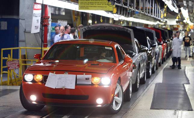 2008-Dodge-Challenger-SRT8-Production-Start.jpg