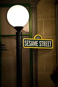 200px-BlogHer_08_-_Sesame_Street_Suite_%282682321763%29.jpg