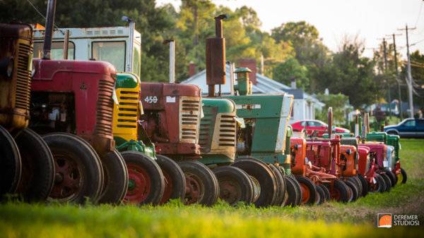 2014-07-fine-art-virginia-summer-01-antique-tractor-show.jpg