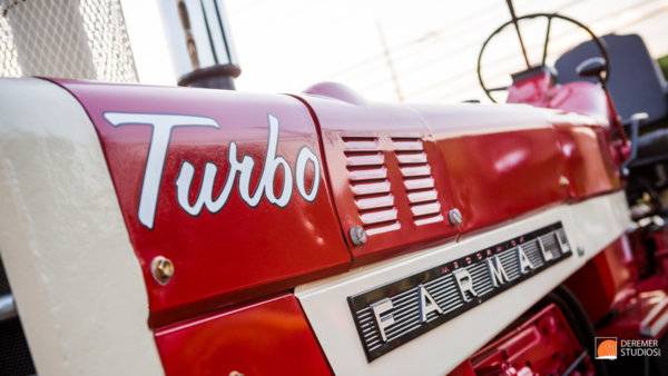 2014-07-fine-art-virginia-summer-10-antique-tractor-show-farmall.jpg