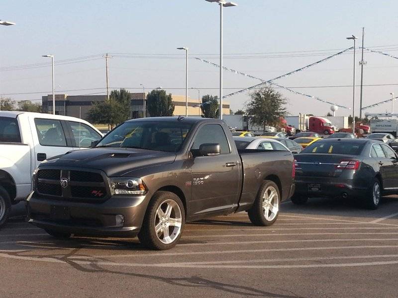 2014 RAM 1500 RT trade in day.jpg