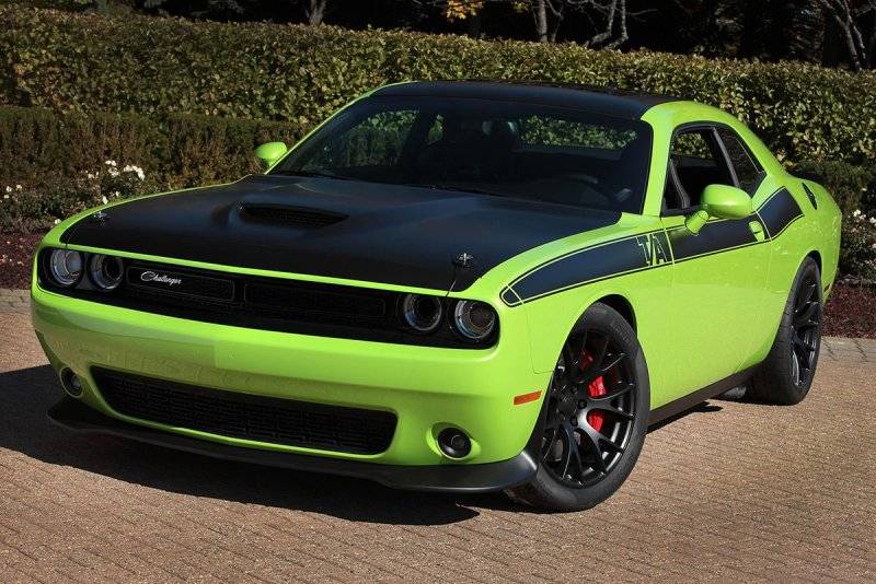 2015 Challenger TA Concept green # 1.jpg