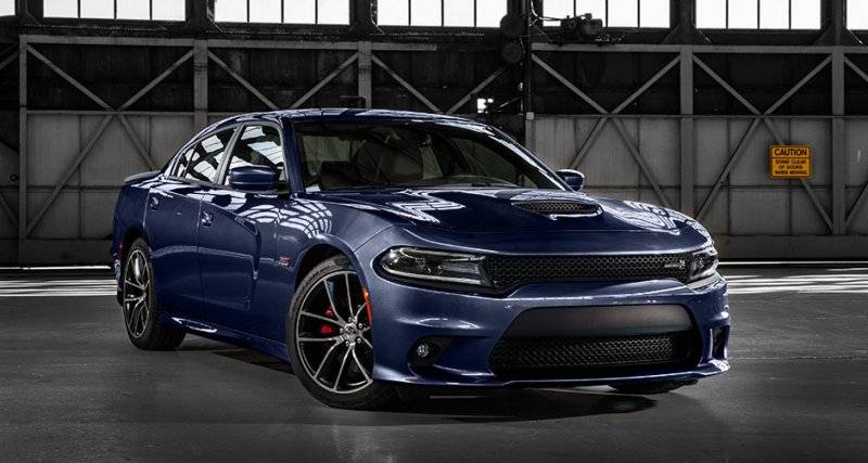 2017-charger-gallery-05.jpg.image.2880.jpg