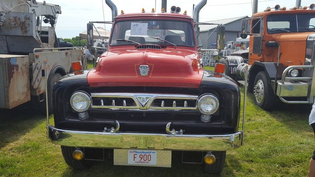 Antique truck show Bethlehem, CT For B Bodies Only Classic Mopar Forum