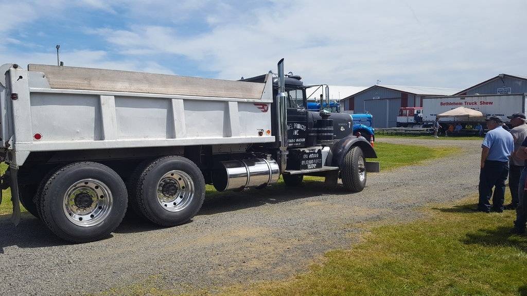 Antique truck show - Bethlehem, CT | For B Bodies Only Classic Mopar Forum